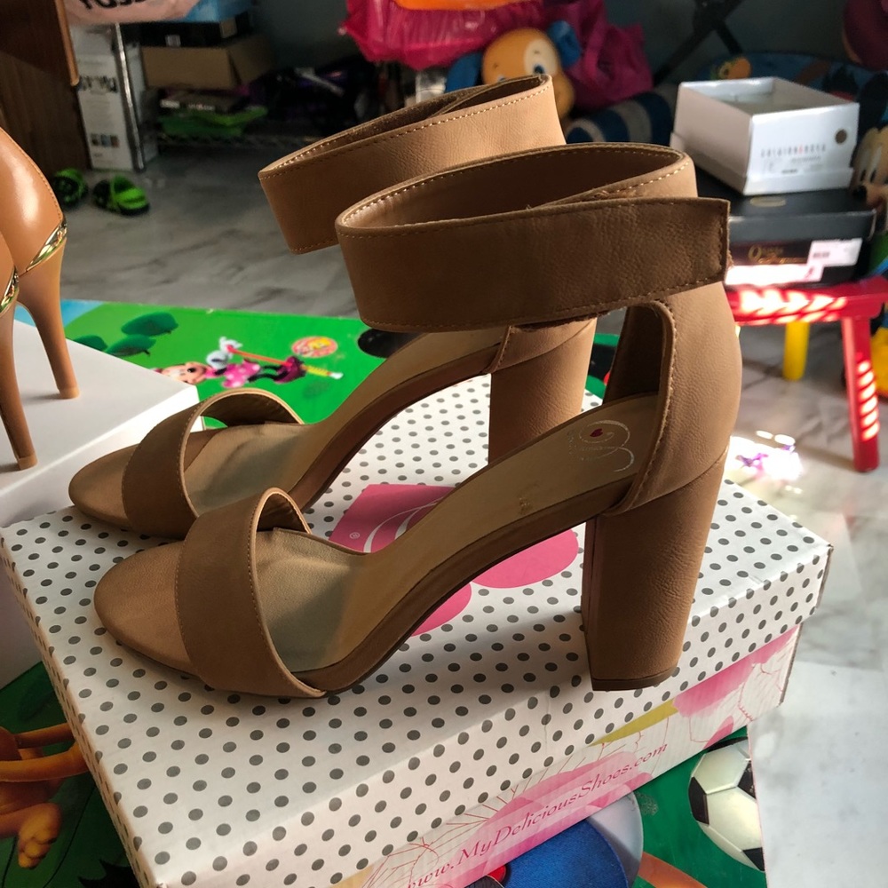 Strap nude heels